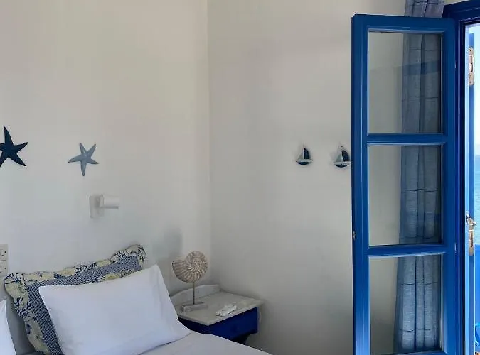 Cavos By The Sea 펜션