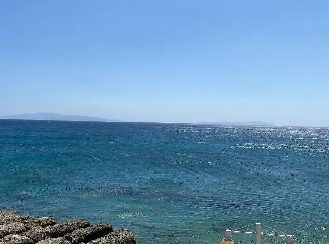 펜션 Cavos By The Sea *